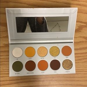 Morphe x Jaclyn Hill Ring the Alarm Palette